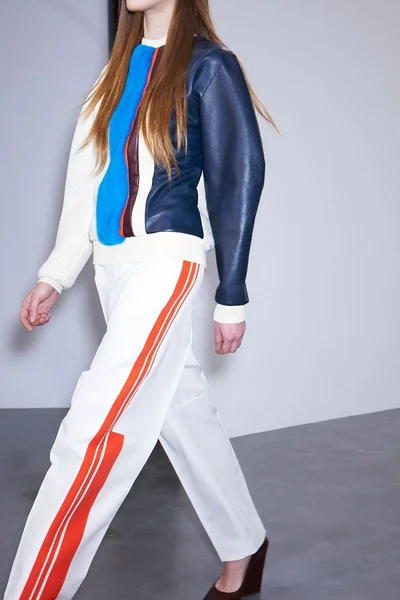 Look 12